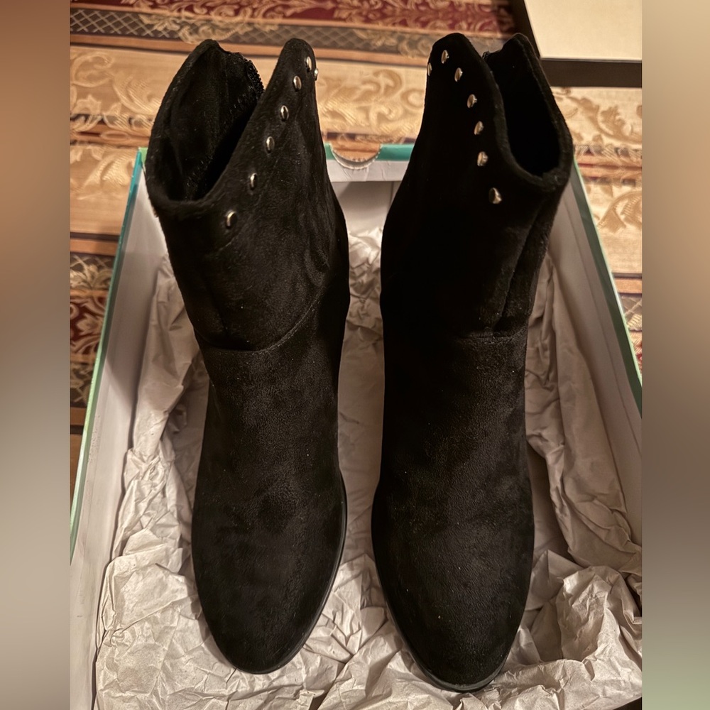 Black boots